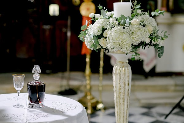 Romantic White Details Wedding In Chios