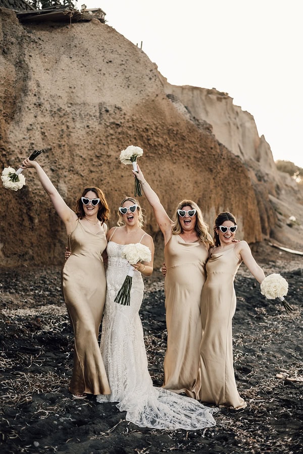 Stylish Santorini Wedding With Roses