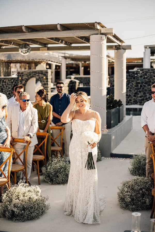 Stylish Santorini Wedding With Roses