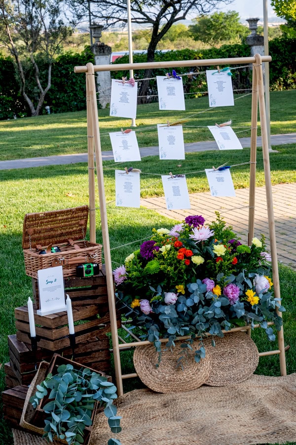 Summer Civil Wedding Full Of Color And Feeling