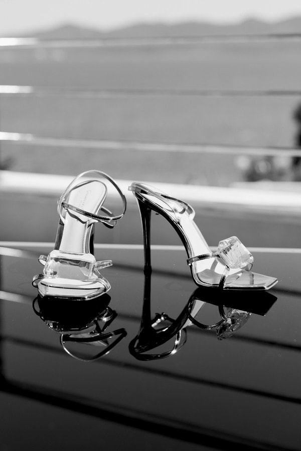 Summer Minimal Seaside Wedding