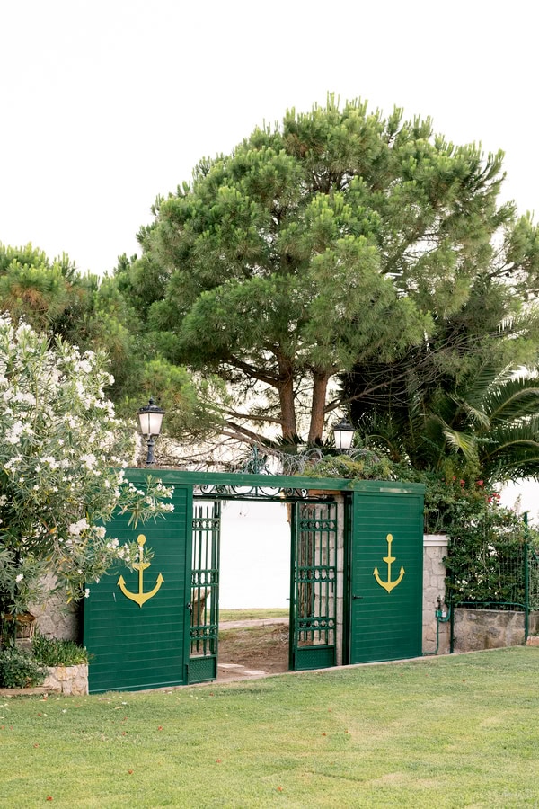 Summer Minimal Seaside Wedding