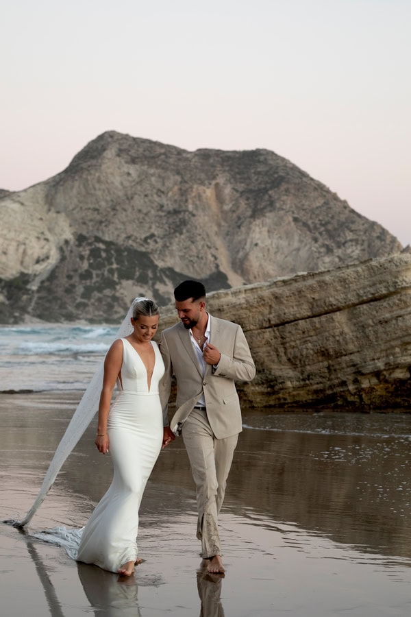 Summer Wedding In Kos With White Flowers And Nature