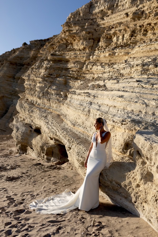 Summer Wedding In Kos With White Flowers And Nature