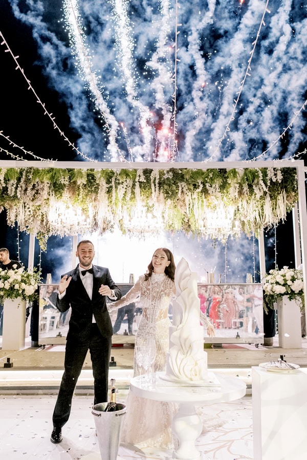 Summer Wedding White Palette Romantic Details