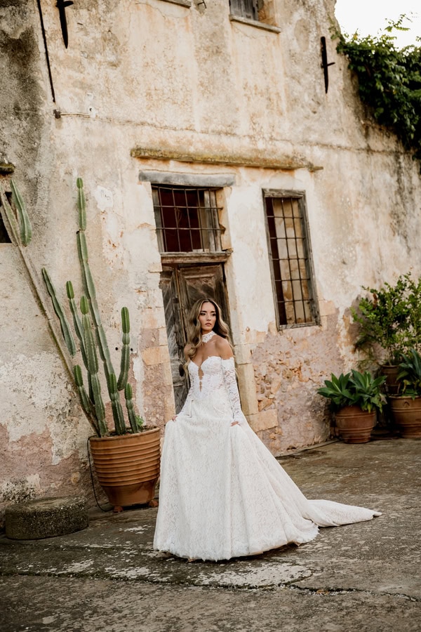 Chic Wedding Chania White Flowers