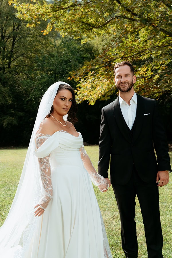 Chic Wedding Naousa All White Flowers