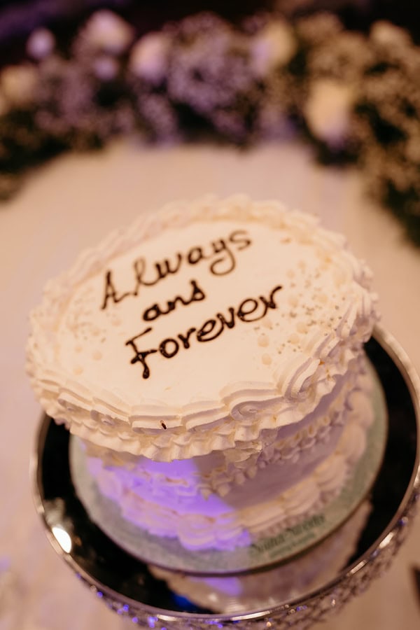 Chic Wedding Naousa All White Flowers