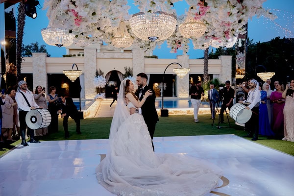 Luxury Summer Wedding With Florals