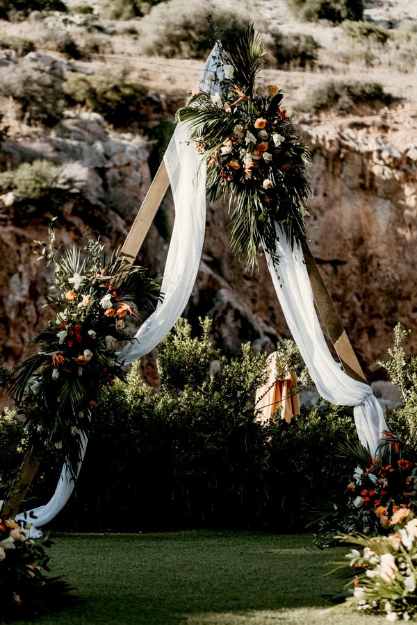 Omantic Destination Wedding Lake Vouliagmeni Tropical Details
