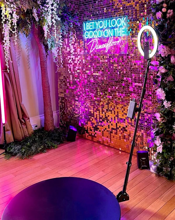 Premium Photobooth Wedding Experience