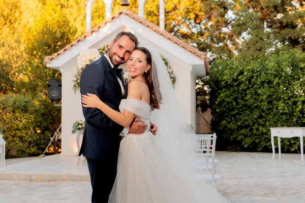Ένας καλοκαιρινός γάμος γεμάτος ρομαντισμό στην Αθήνα | Εύα & Δημήτρης