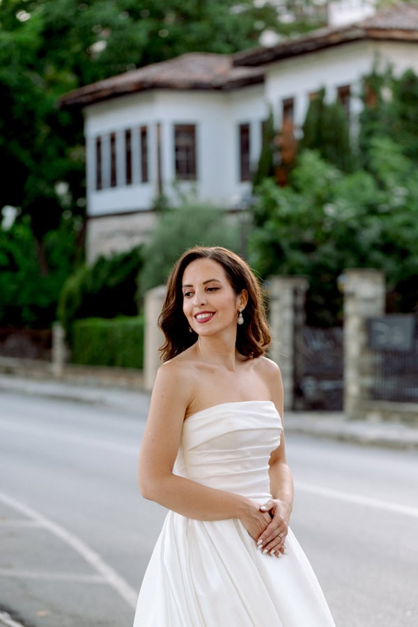 Summer Romantic Wedding Inspired By Olive