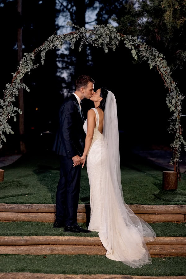 Summer Romantic Wedding Thessaloniki White Florals