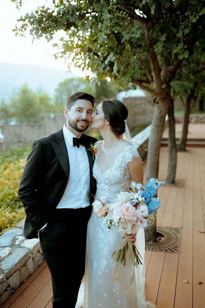 Ονειρεμένος γάμος στο Κτήμα Λάας με όμορφα pastel λουλούδια | Μαριάνα & Θανάσης