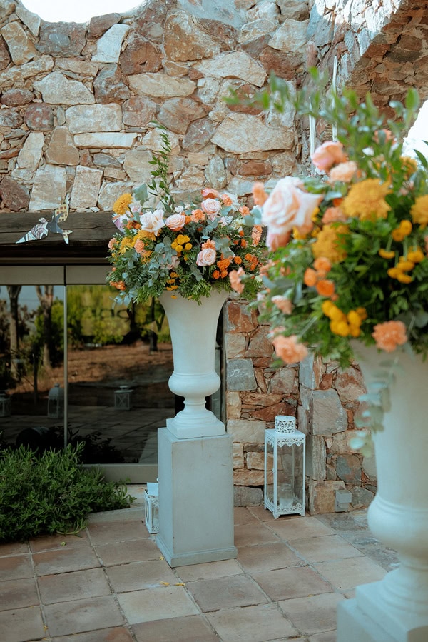 Dreamy Wedding Laas Estate Pretty Pastel Flowers