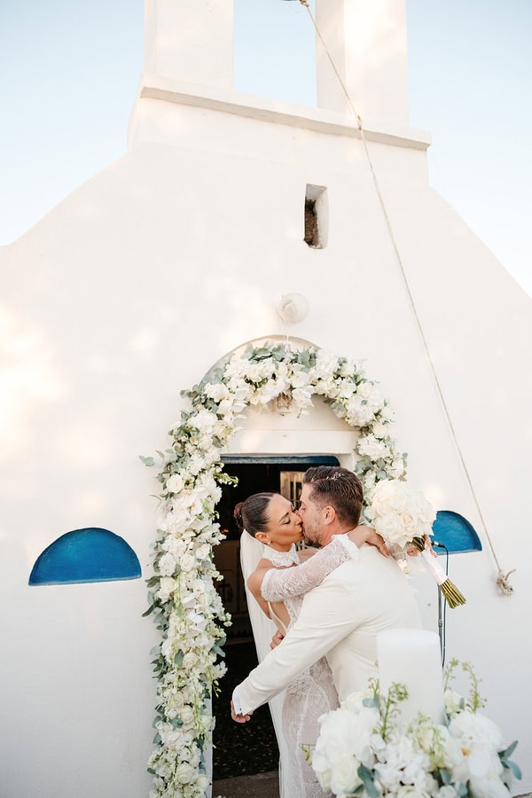 Dreamy Wedding Naxos Stunning All White Decoration