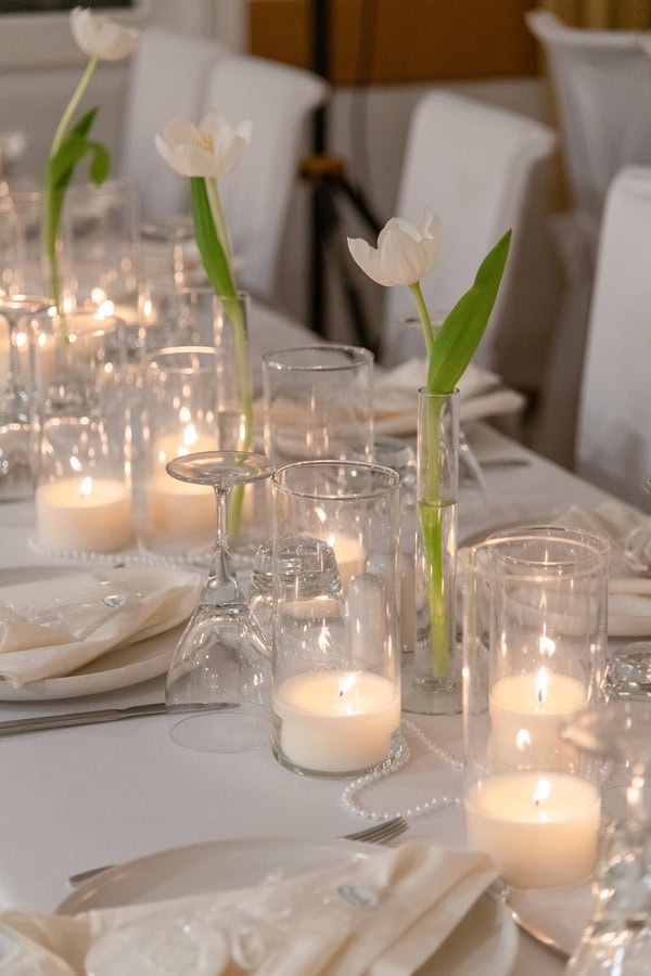Fall Wedding In Tinos With White Floral Arrangements And Romantic Details