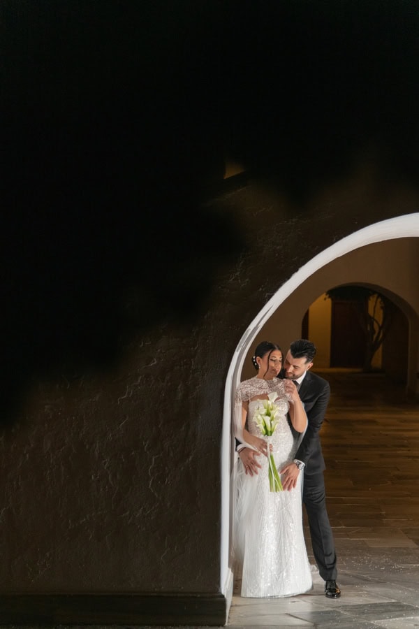 Fall Wedding In Tinos With White Floral Arrangements And Romantic Details