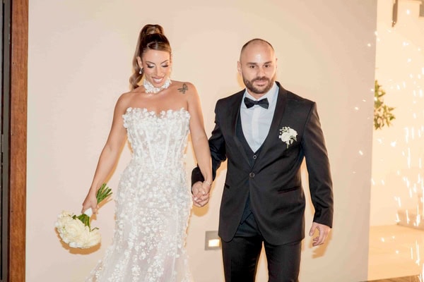 Romantic Autumn Wedding White Flowers Papagiannakos Winery