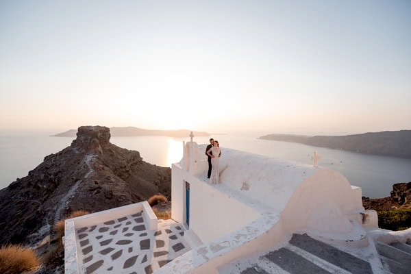 Romantic Next Day Shoot In Santorini With Caldera View