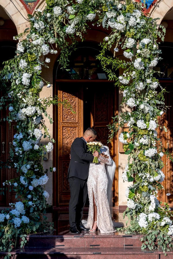 Romantic Wedding Floral Arrangements