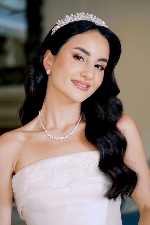 Spring Wedding White Flowers Seaside