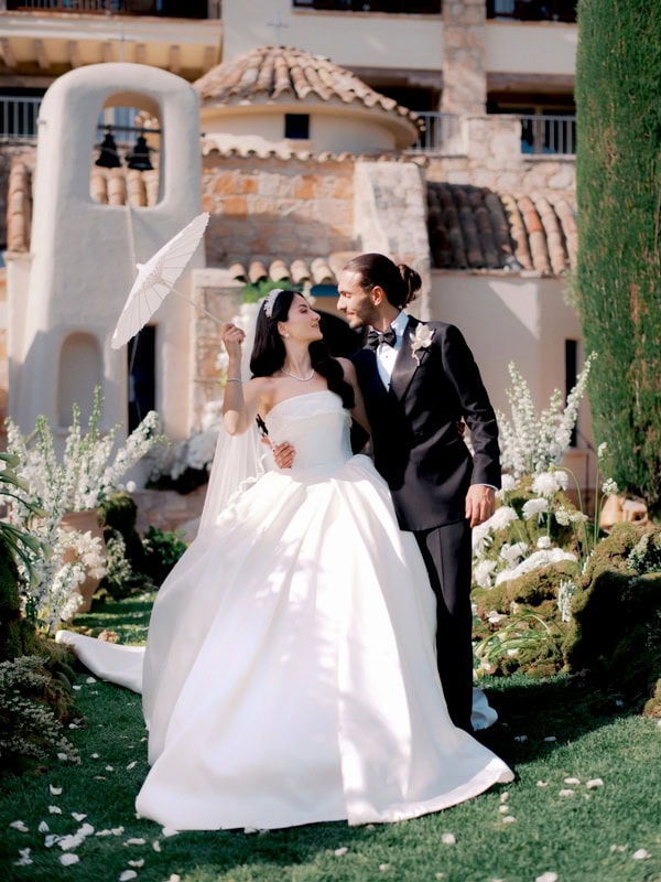 Spring Wedding White Flowers Seaside