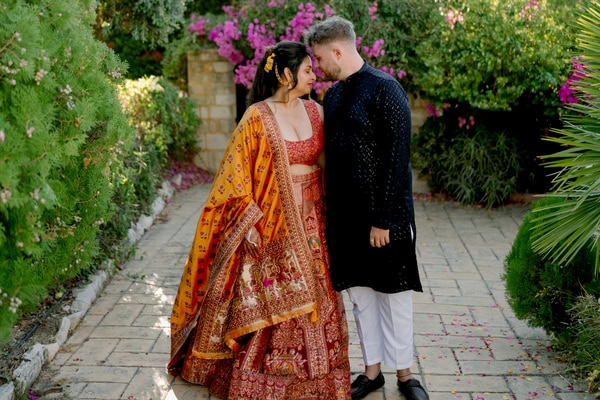 Ένας τριήμερος πολύχρωμος ινδικός γάμος στην Κρήτη | Shredha & Rhys