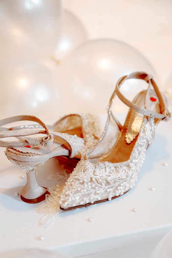 Wedding Red Roses Festive Chic Details