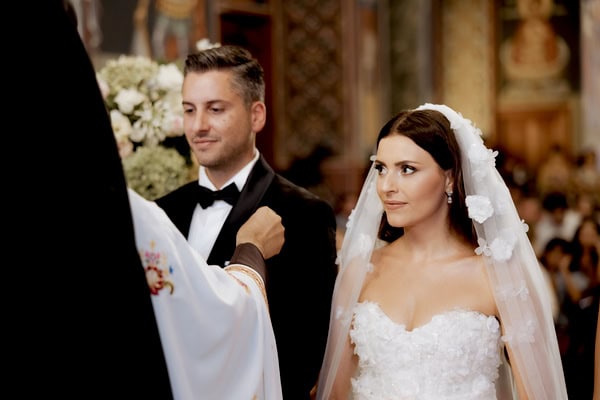 Beautiful Wedding At Heritage Venue With Romantic Summer Style