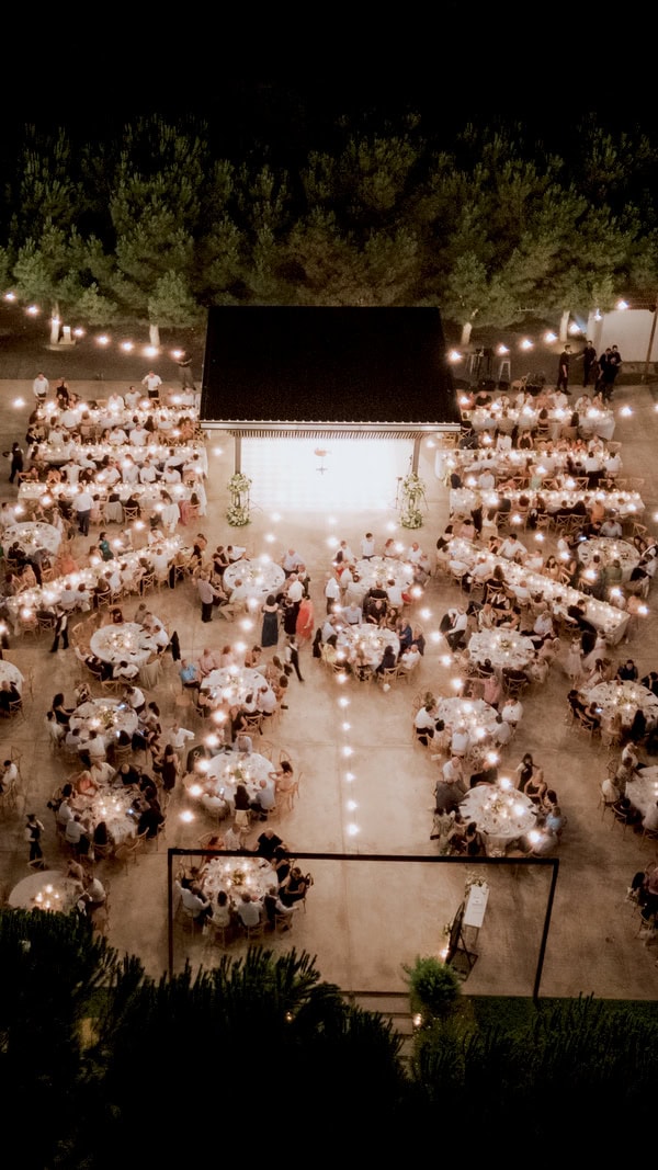 Beautiful Wedding At Heritage Venue With Romantic Summer Style