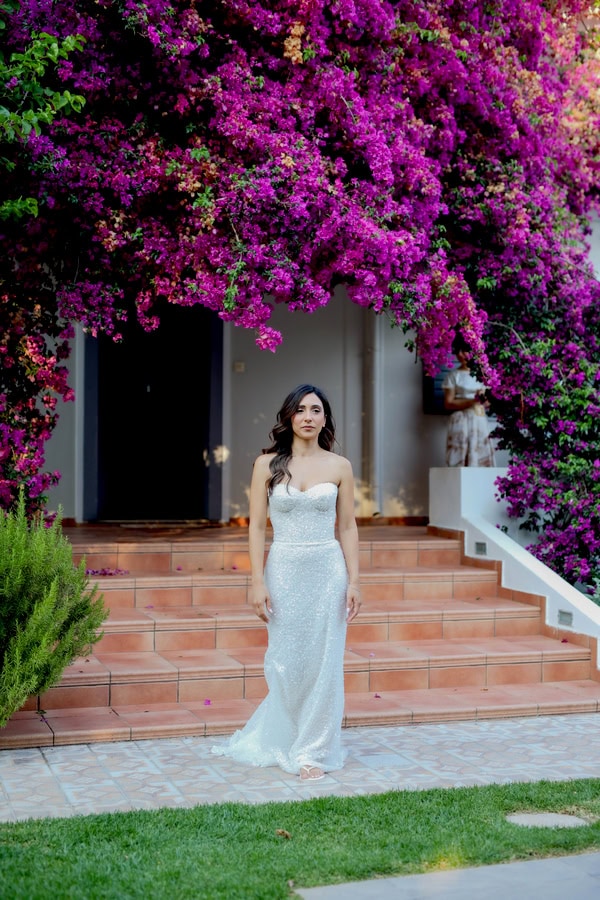 Chic Civil Wedding At Galazia Akti With White Flowers