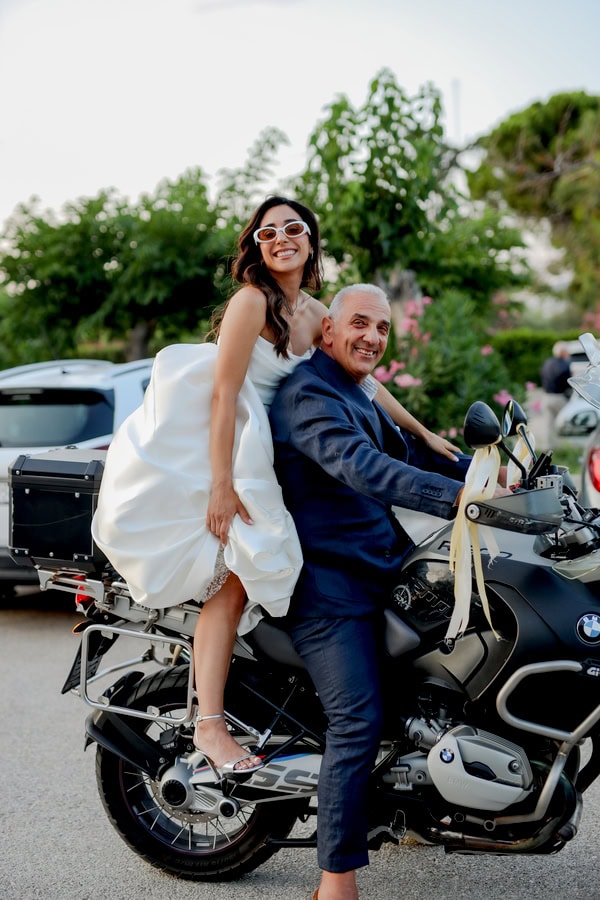 Chic Civil Wedding At Galazia Akti With White Flowers