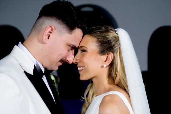 Chic Wedding Golf Prive All White Florals