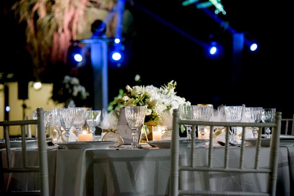 Chic Wedding Golf Prive All White Florals