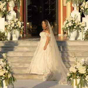 Καλοκαιρινός γάμος με λευκά άνθη και ρομαντική διάθεση | Μαρία & Ηρακλής