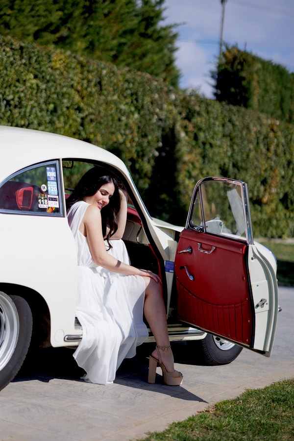Vintage Wedding Car Arrival Retro Style Ideas