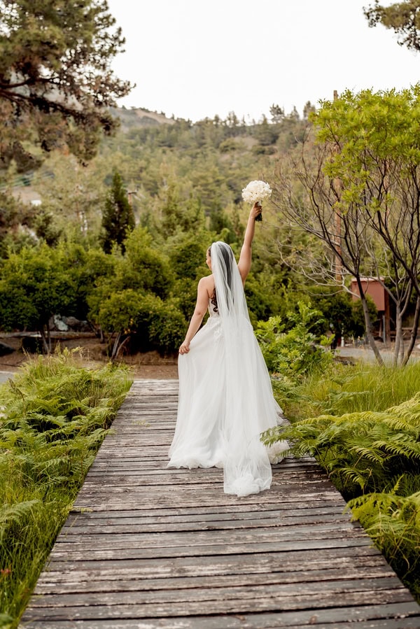 Minimal Chic Summer Wedding In Nicosia