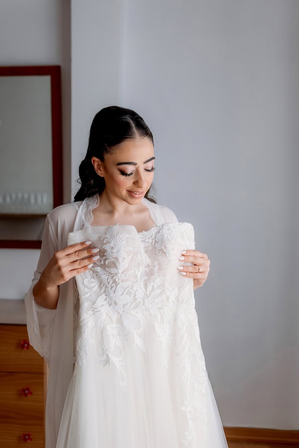 Minimal Chic Summer Wedding In Nicosia
