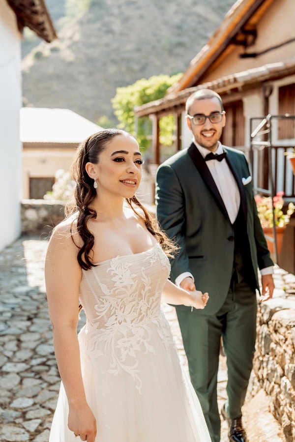 Minimal Chic Summer Wedding In Nicosia