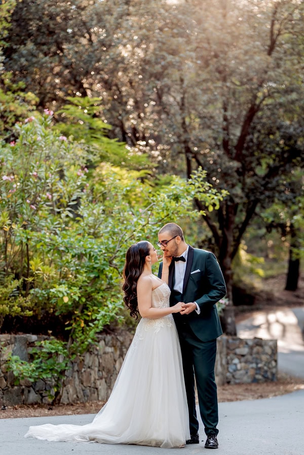 Minimal Chic Summer Wedding In Nicosia