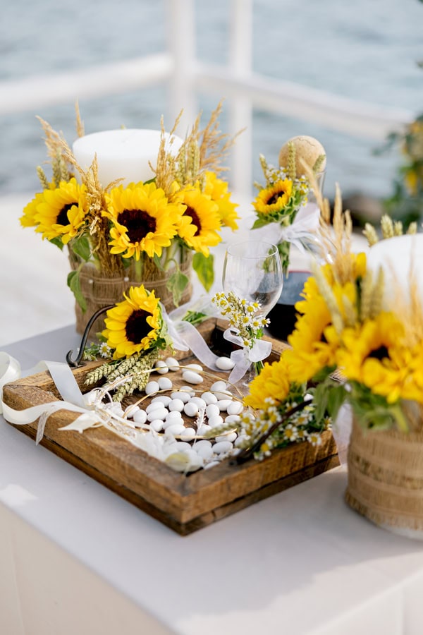Rustic Wedding Decoration Ideas With Sunflowers