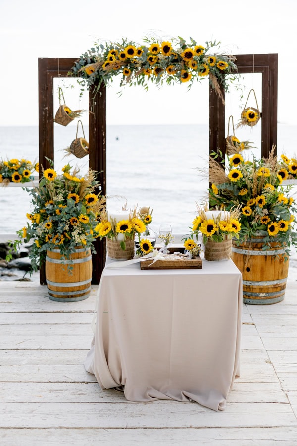 Rustic Wedding Decoration Ideas With Sunflowers