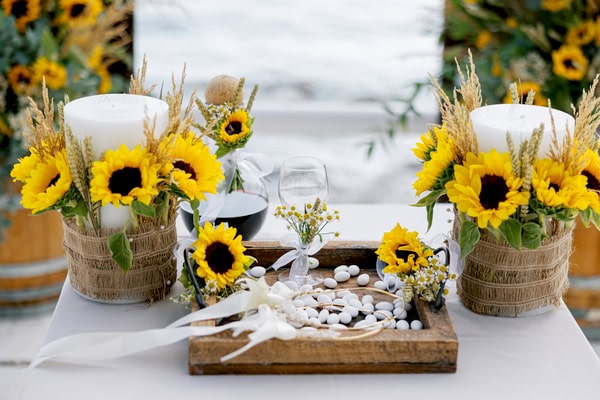 Rustic Wedding Decoration Ideas With Sunflowers