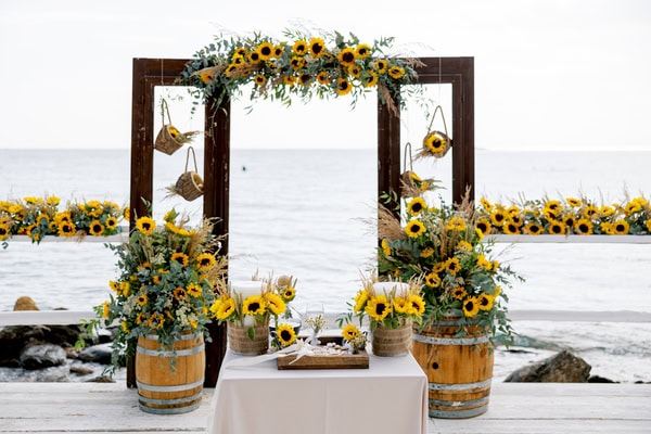 Rustic Wedding Decoration Ideas With Sunflowers