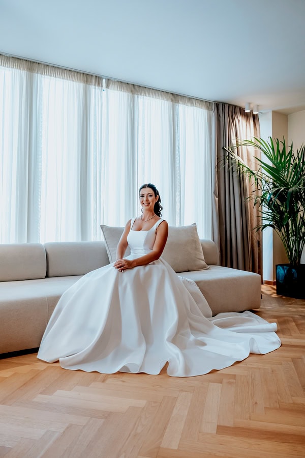 Special Elegant Wedding Ktima Orizontes All White Florals