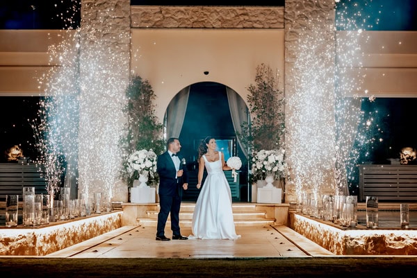 Special Elegant Wedding Ktima Orizontes All White Florals