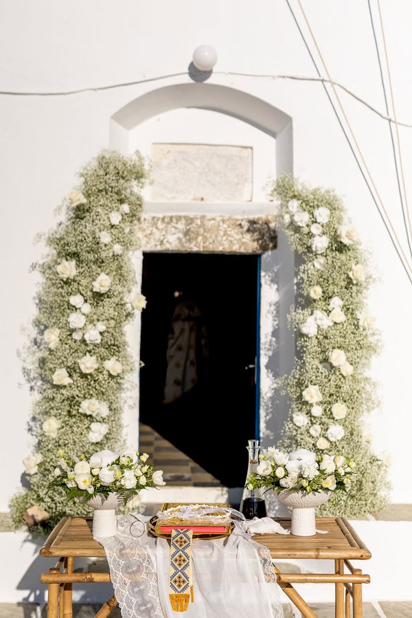 Chic Wedding Decoration With White Florals Cycladic Flair