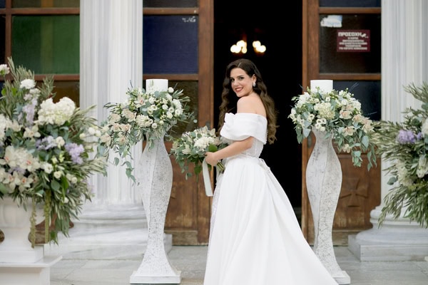Destination Wedding In Lesvos With Chic Vintage Style And Beautiful Flowers